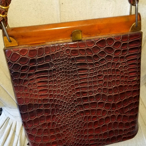 Vtg CROC embossed leather & bakelite handbag - Picture 7 of 7
